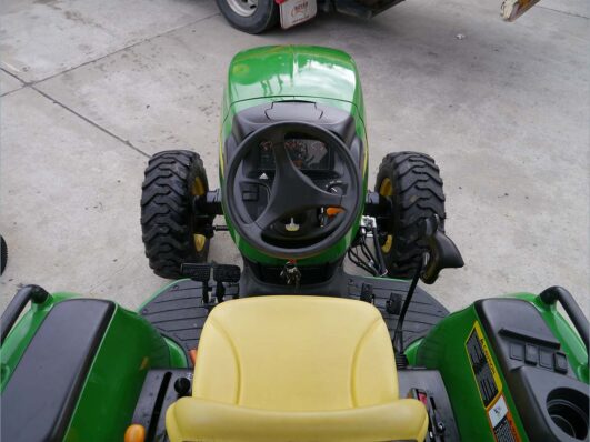 John Deere 4720 Cab Tractor